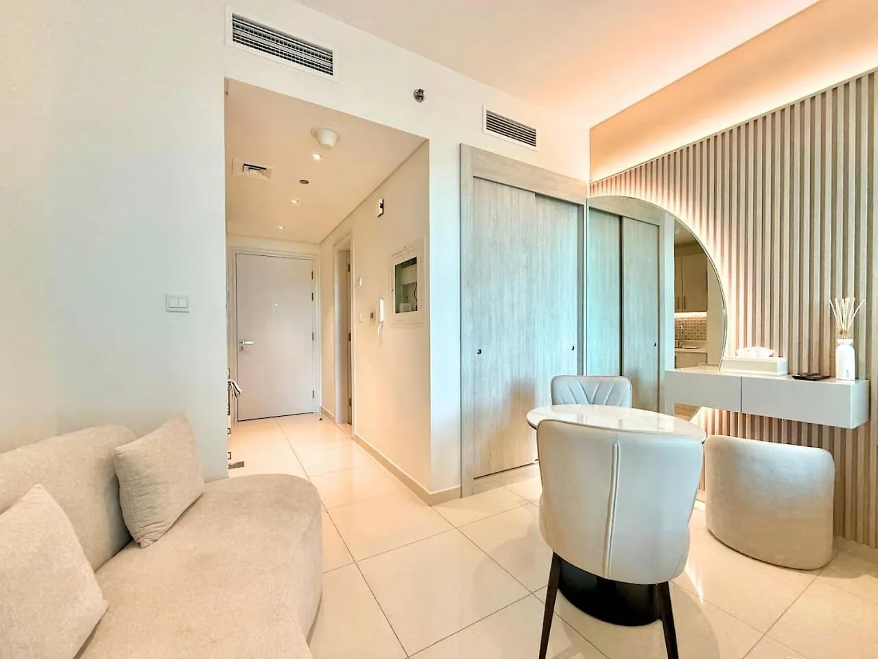Cozy Studio Apartment With Beach Access - Palm Jumeirah Dubai United Arab Emirates